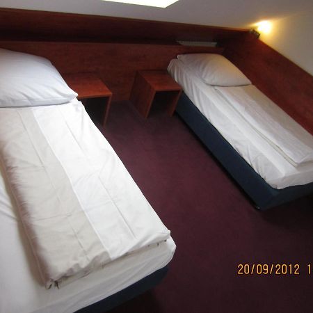 Altstadt Hotel Rheinblick Дюселдорф Екстериор снимка