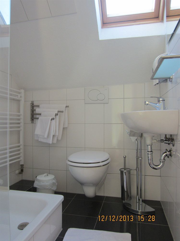 Altstadt Hotel Rheinblick Дюселдорф Екстериор снимка